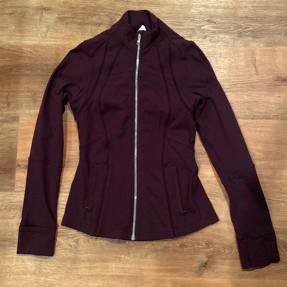 LULULEMON DEFINE jacket